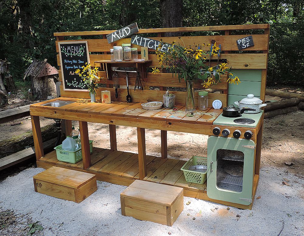Children's Discovery Garden Mud Kitchen